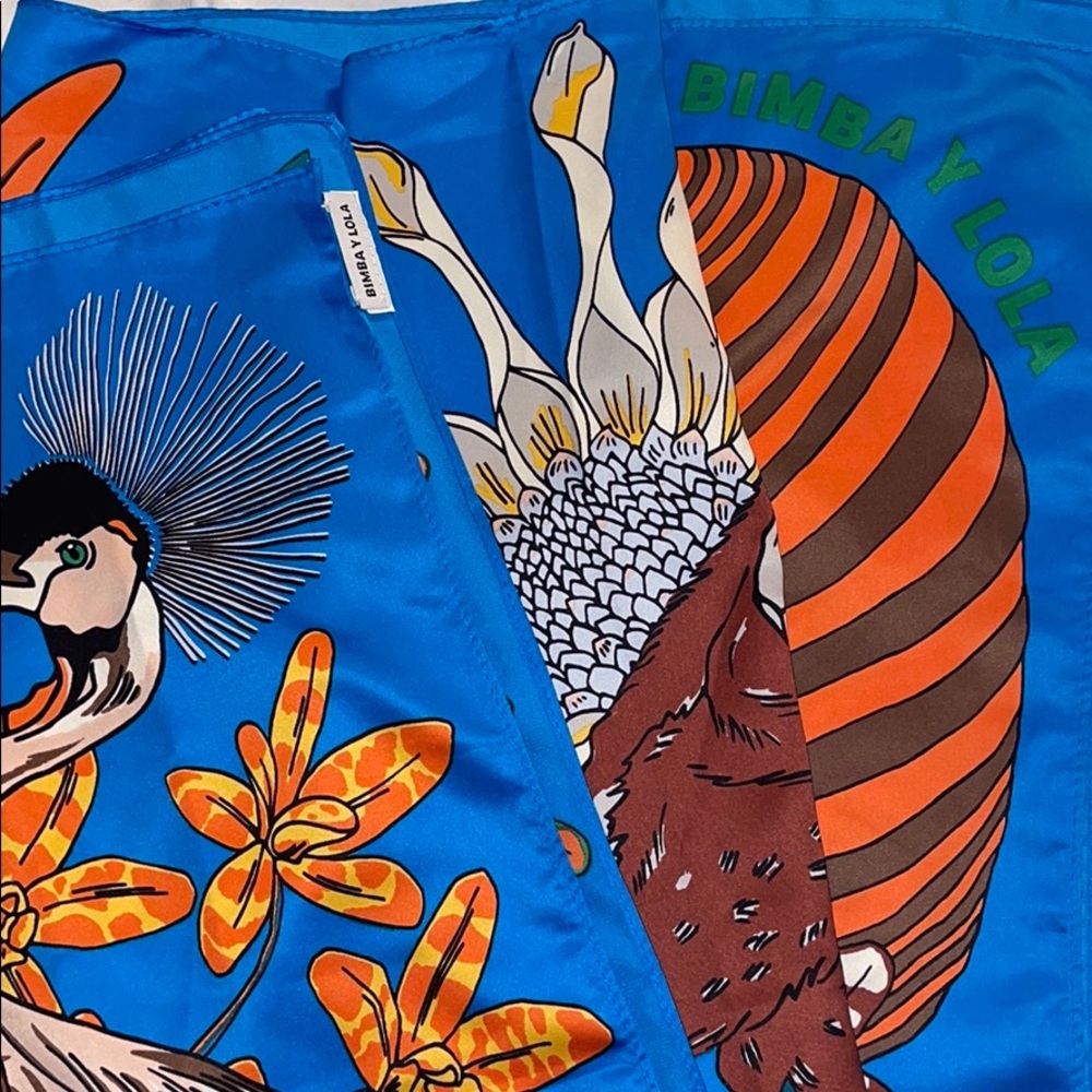 Bimba y Lola Scarf • vibrant wildlife print